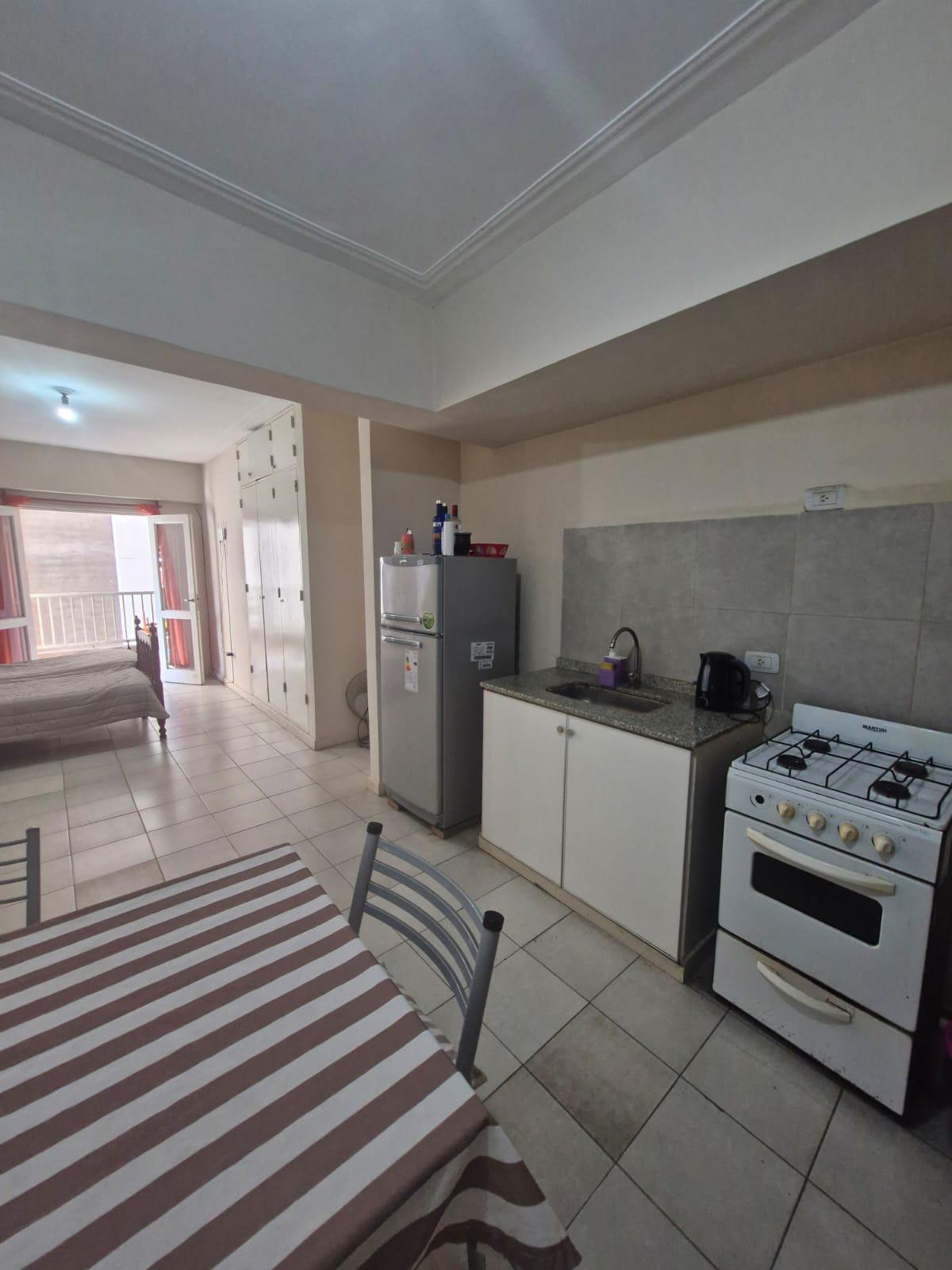 Departamento en LAS HERAS 512 · foto 2